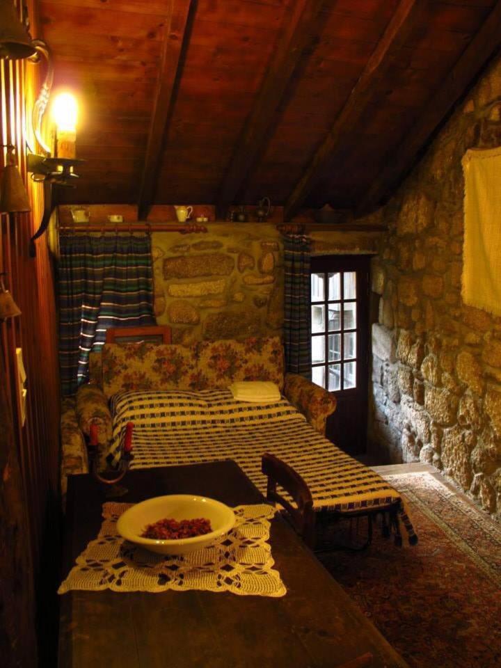 Casa Campo Das Bizarras Каштру-Дайри Экстерьер фото